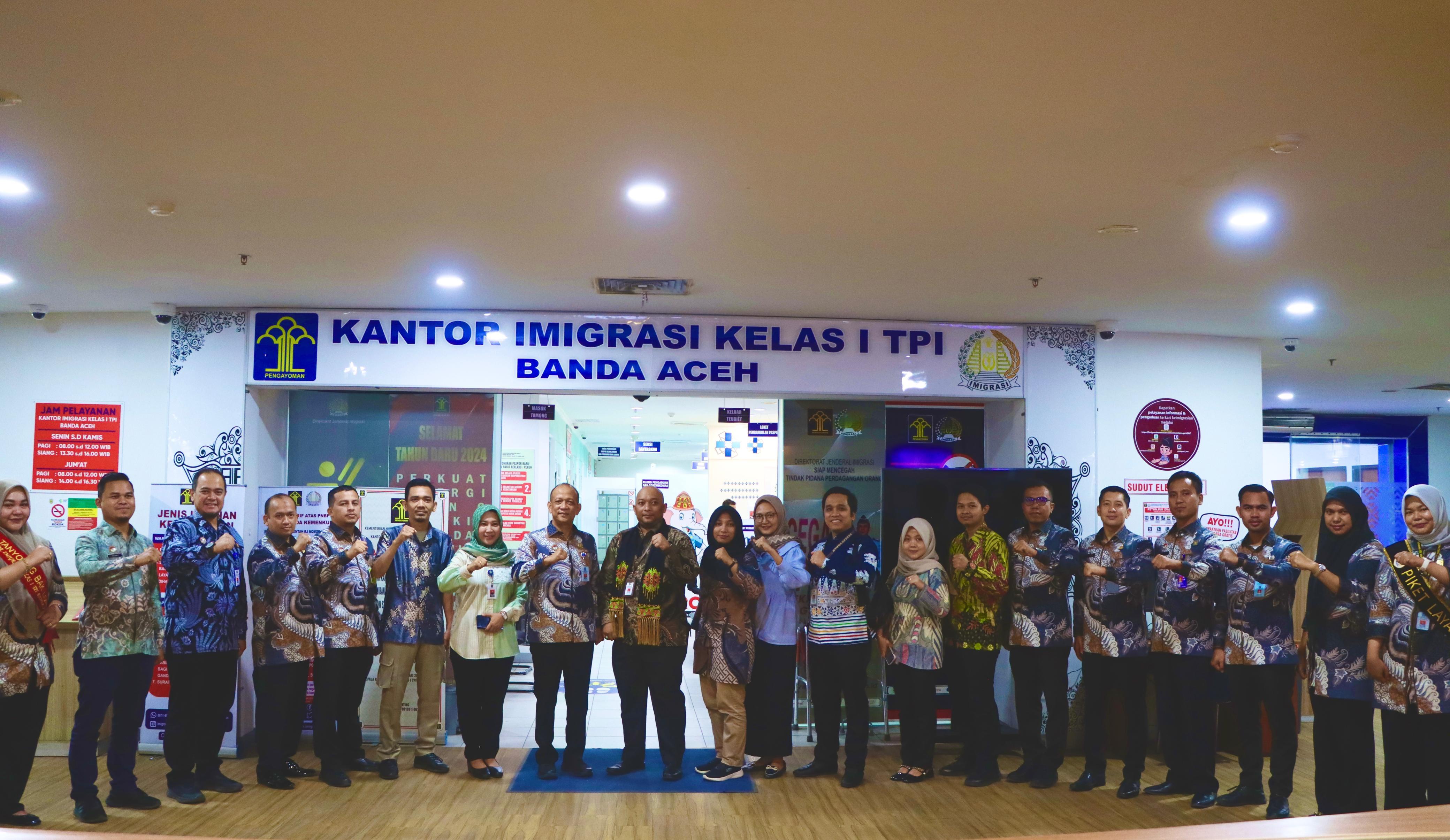 Imigrasi Banda Aceh Terima Kunjungan Tim Penilaian Mandiri untuk Verifikasi Lapangan Pembangunan Zona Integritas